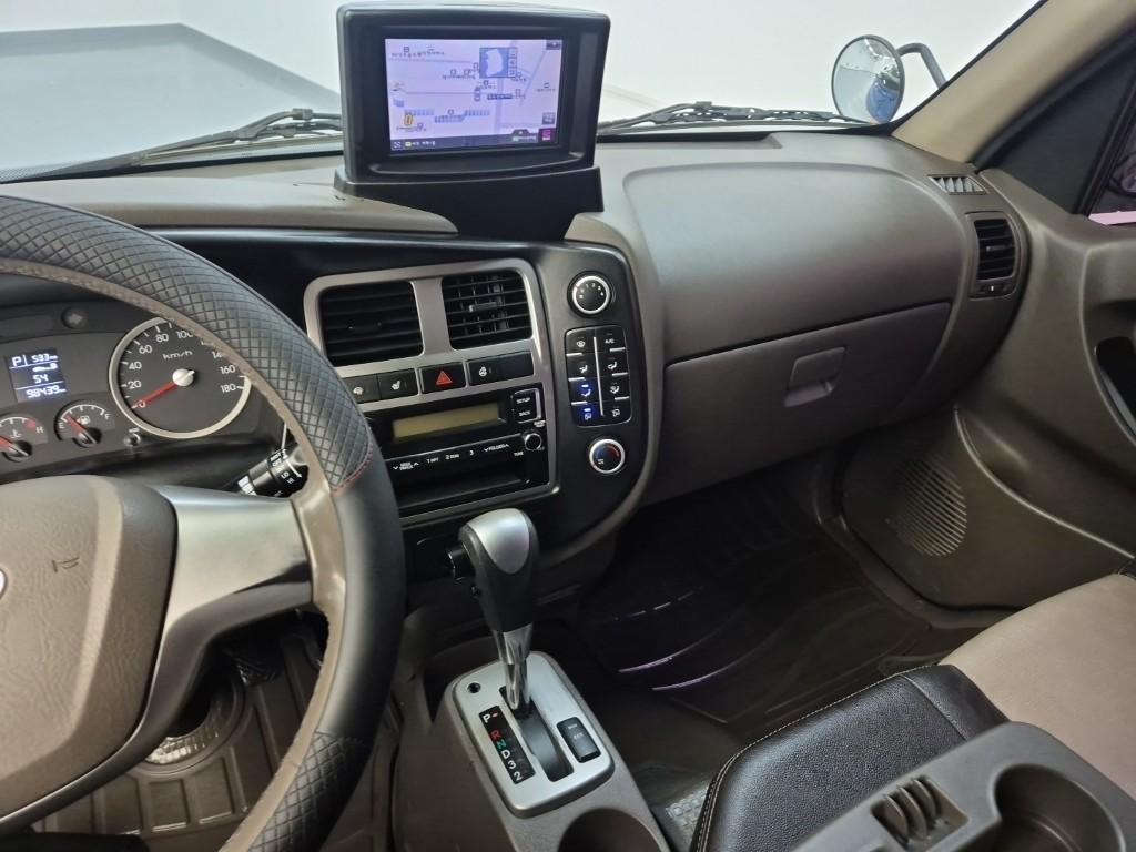 Hyundai Porter II Long Wheelbase Smart Long Wheelbase Double Cab 10