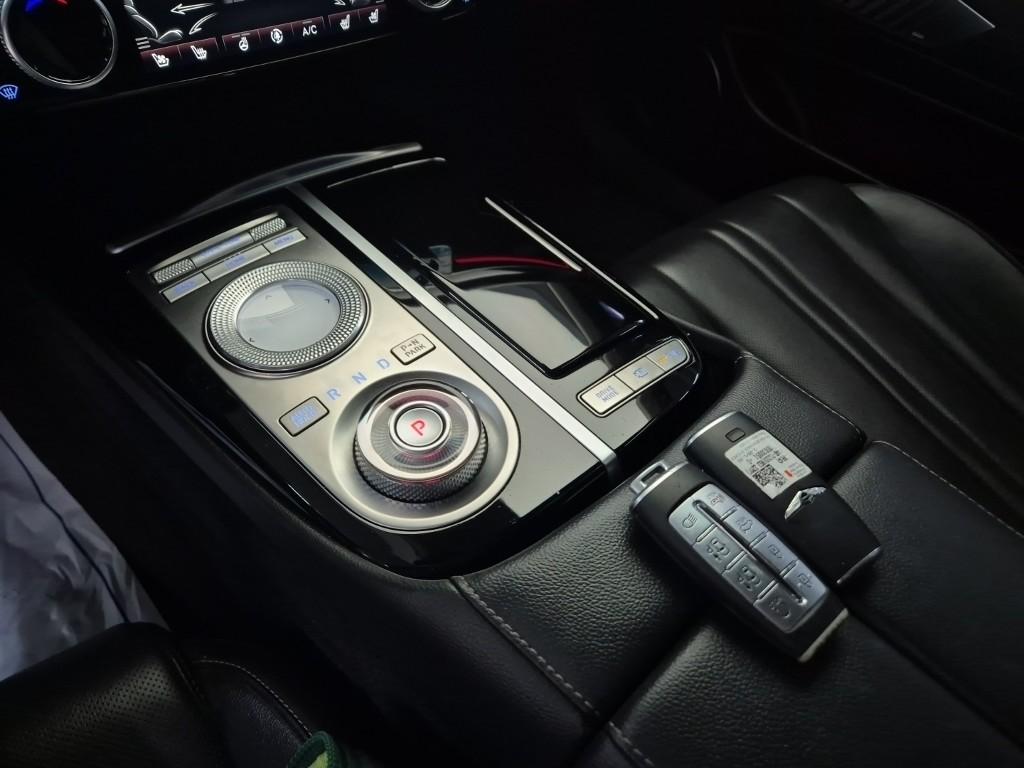 Genesis G80 The Base Type Gasoline 2.5 Turbo 2WD 9