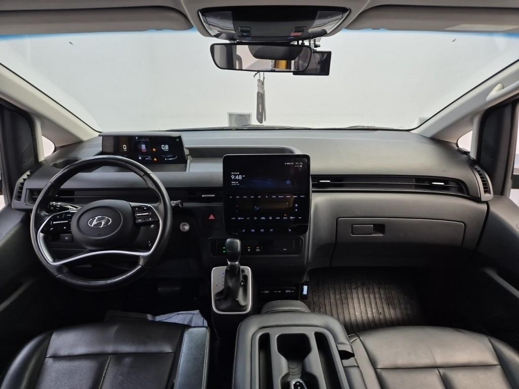 Hyundai Staria LPG 3.5 Kinder 8