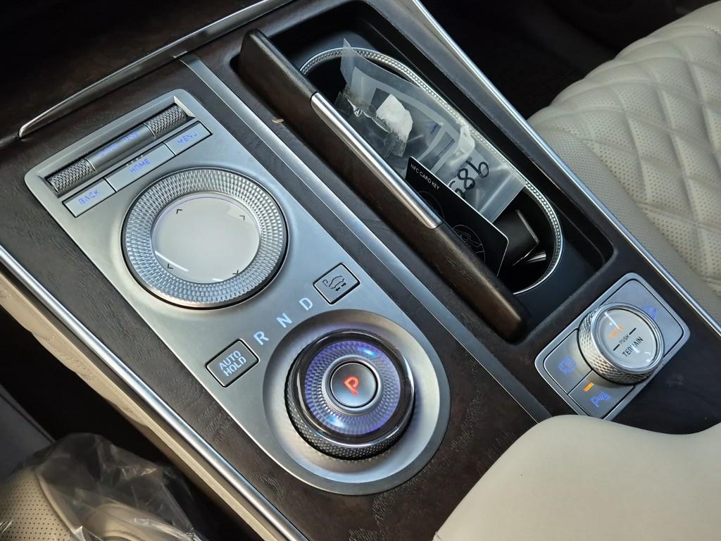 Genesis GV80 Base Type Gasoline 3.5 Turbo AWD 9