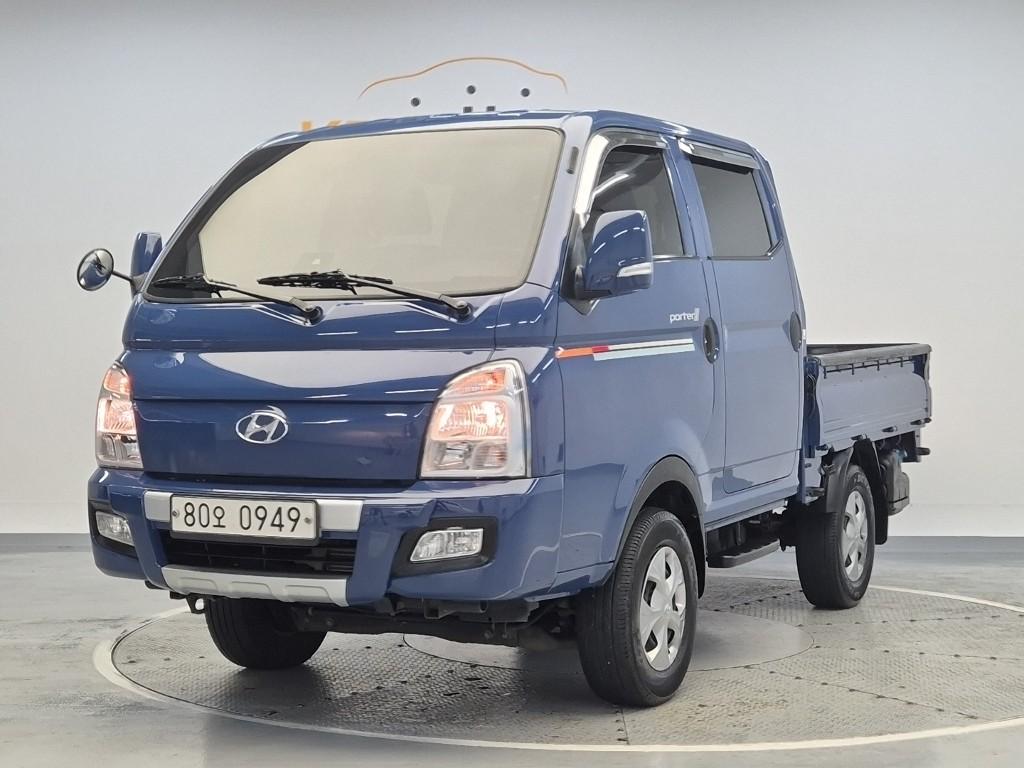 Hyundai Porter II Long Wheelbase Premium Long Wheelbase Double Cab 4WD 2