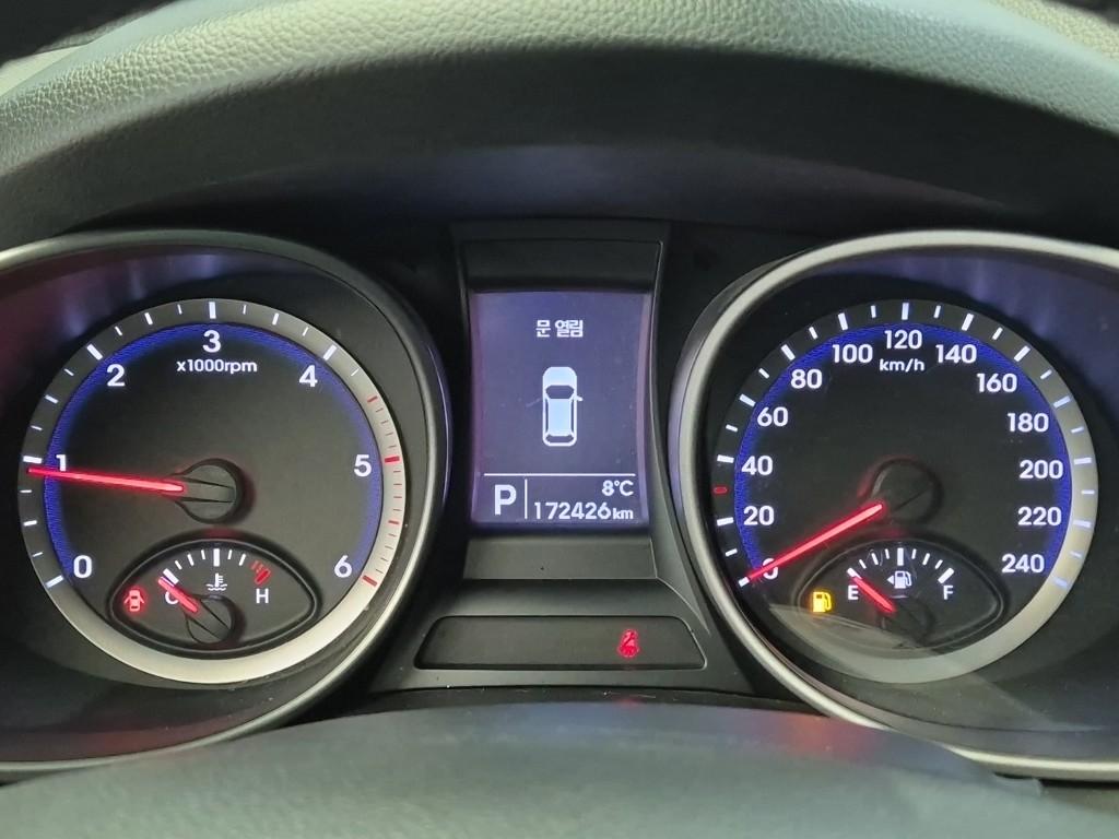 Hyundai Santa Fe DM Premium e-VGT R2.0 2WD 7