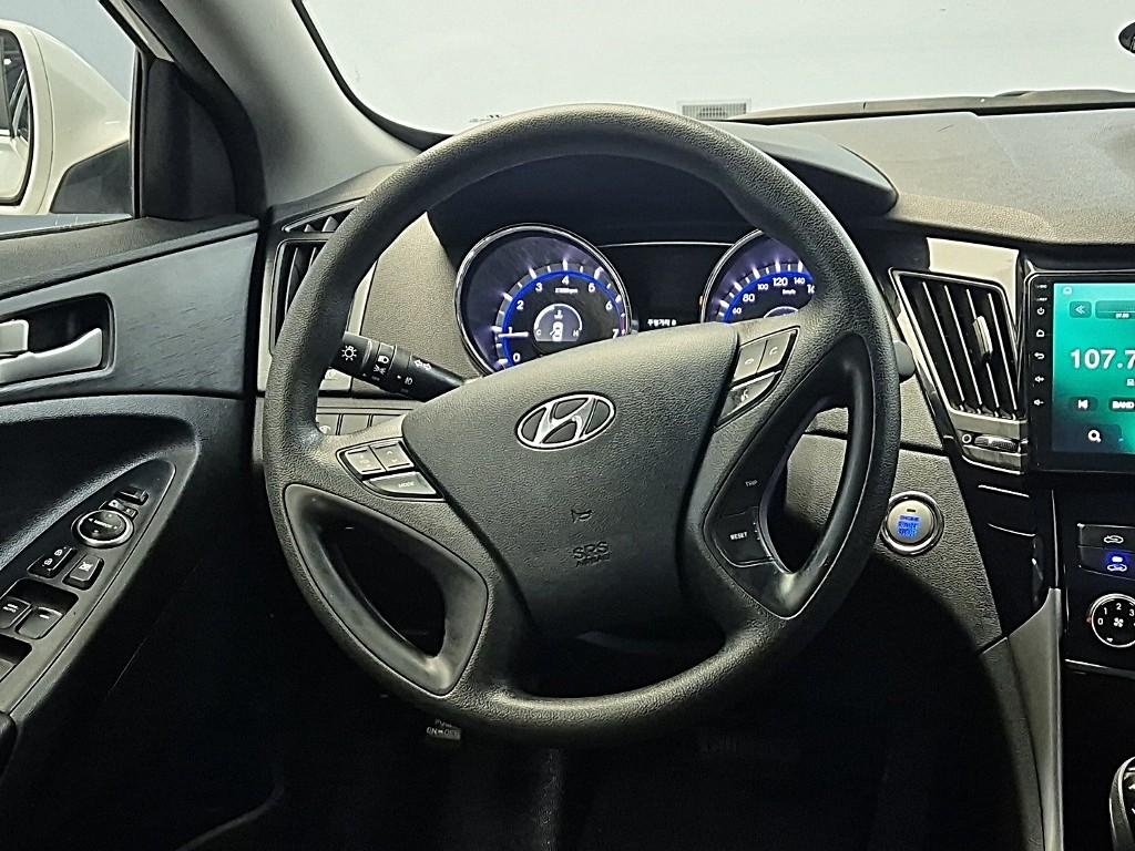 Hyundai Sonata The Smart 2.0 Nu engine LPi 10