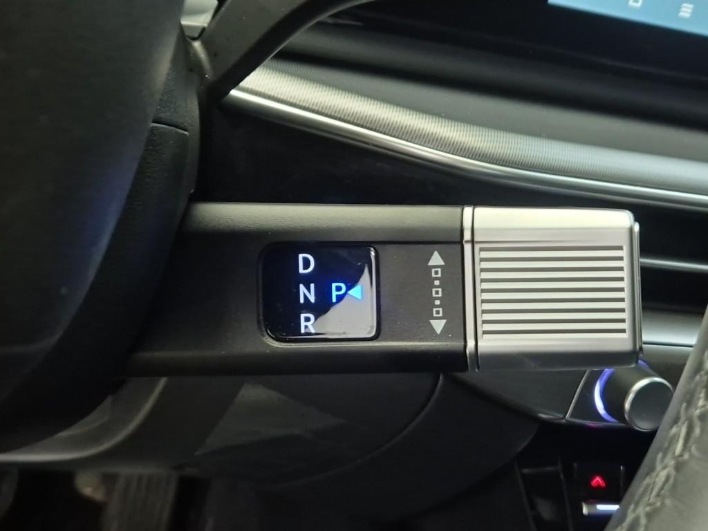 Hyundai Grandeur The Premium Smart Stream G2.5 9