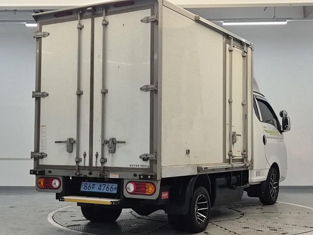 Hyundai Porter II Electric High Fixed Floor Long Wheelbase Super Cab 4