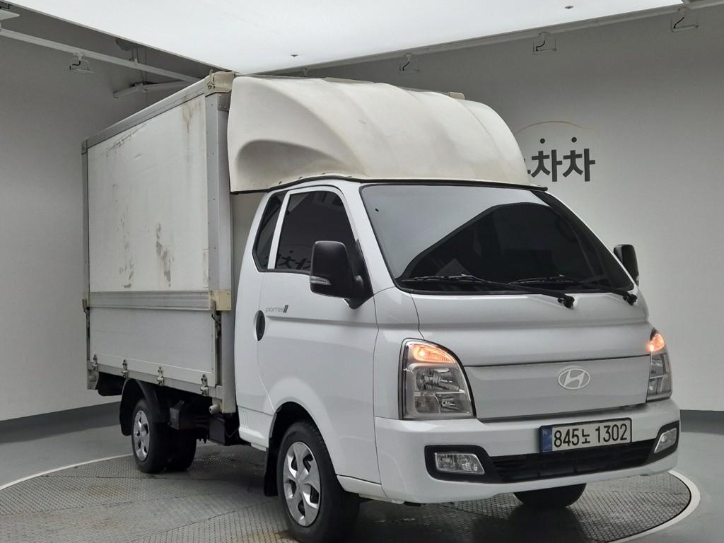 Hyundai Porter II Long Wheelbase Modern LPG Long Wheelbase Super Cab 5