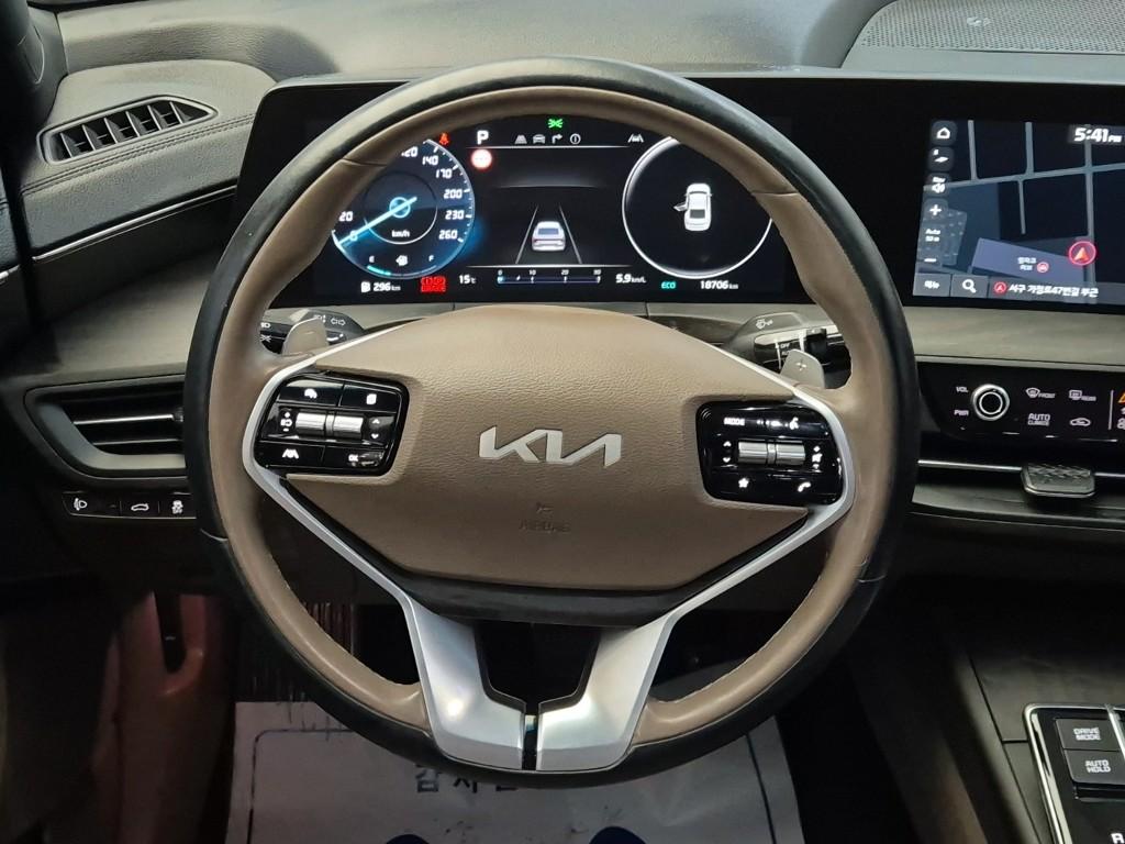 Kia K8 Hybrid Noblesse Hybrid 10