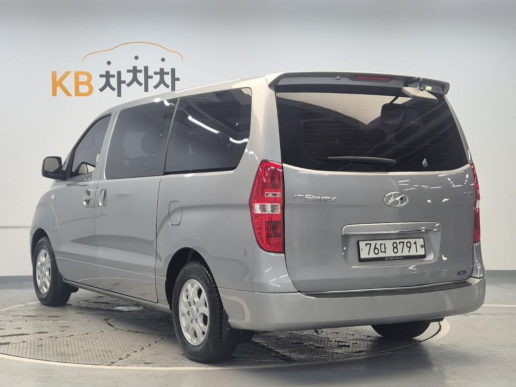 Hyundai Starex Grand CVX Luxury 2.5 VGT/ WGT Wagon 3
