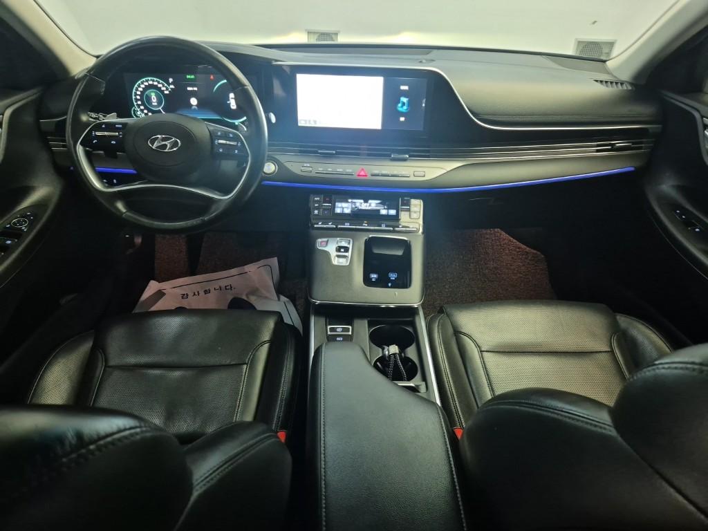 Hyundai Grandeur IG Hybrid Premium Hybrid 8