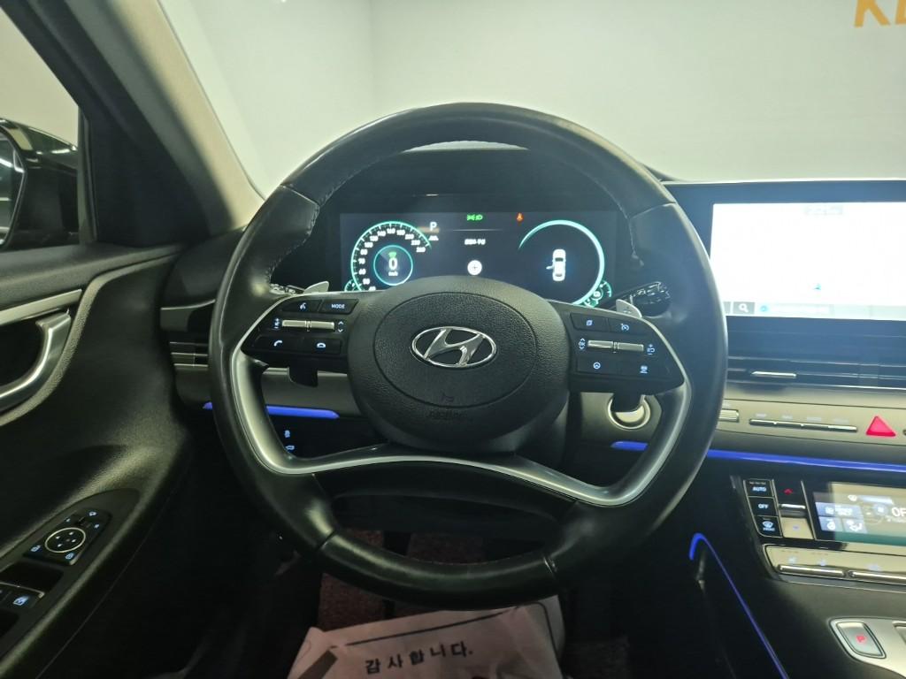 Hyundai Grandeur IG Hybrid Premium Hybrid 10