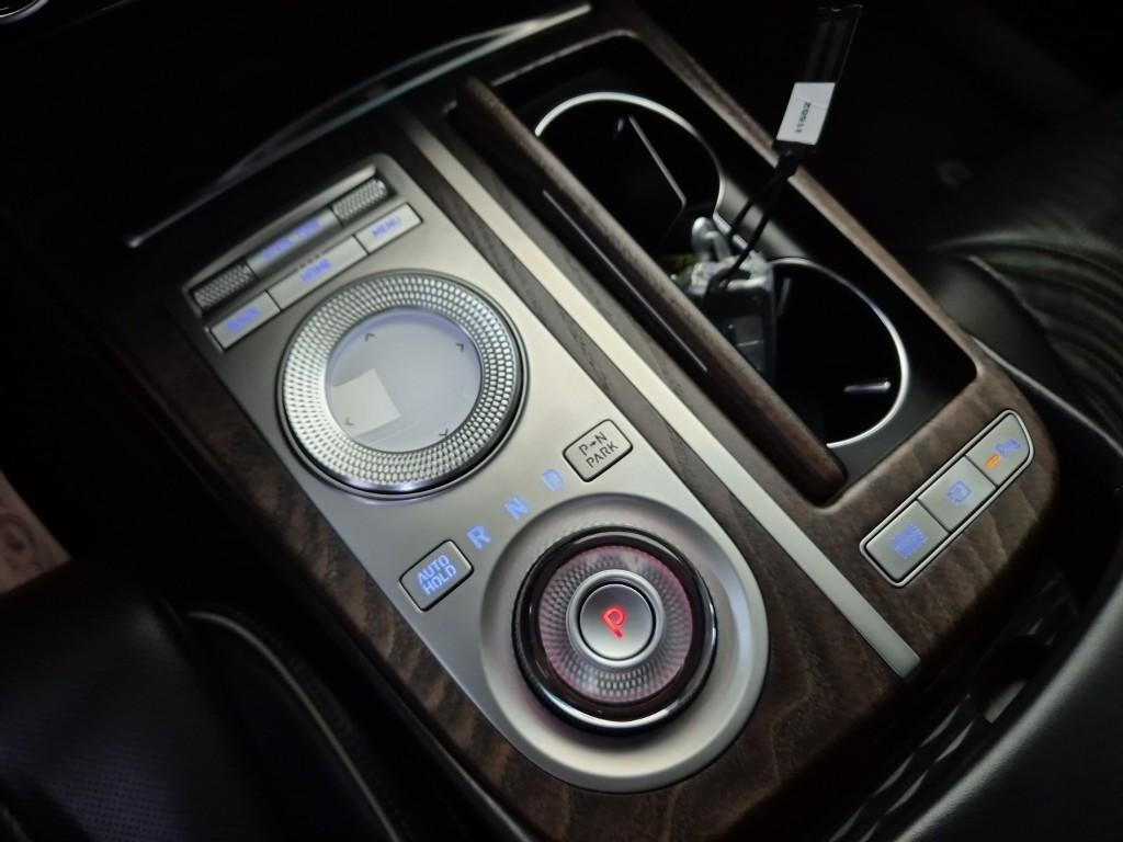 Genesis G80 The Base Type Gasoline 3.5 Turbo AWD 9