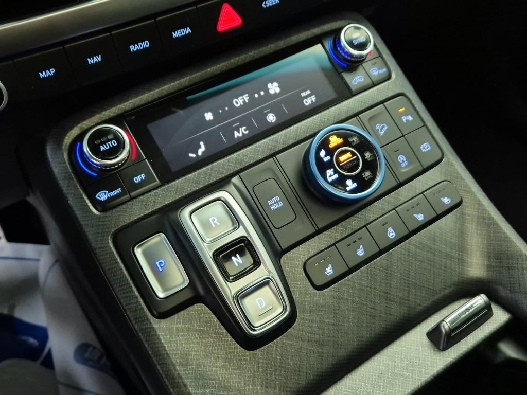 Hyundai Palisade Prestige 3.8 Gasoline AWD 9