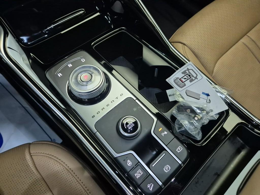 Kia Sorento Hybrid MQ4 Noblesse 1.6 HEV 2WD 9