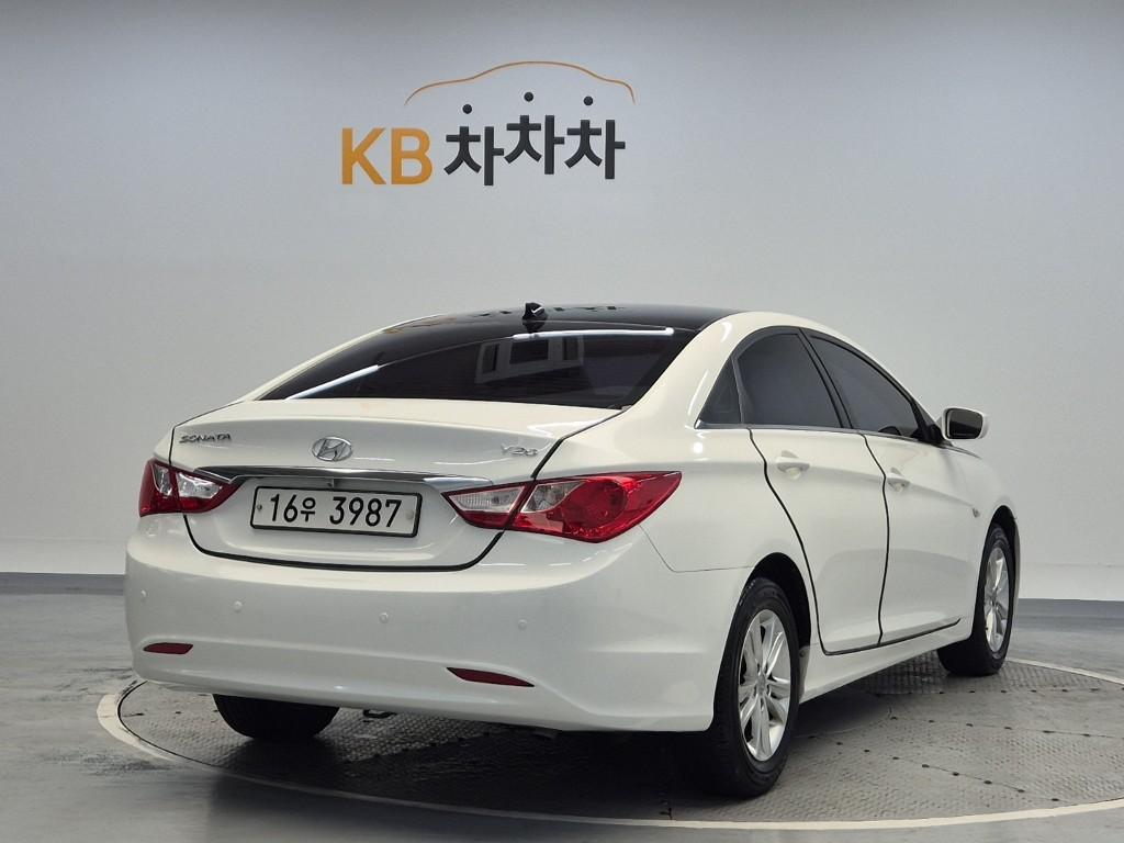 Hyundai Sonata YF Luxury 2.0 LPI 4