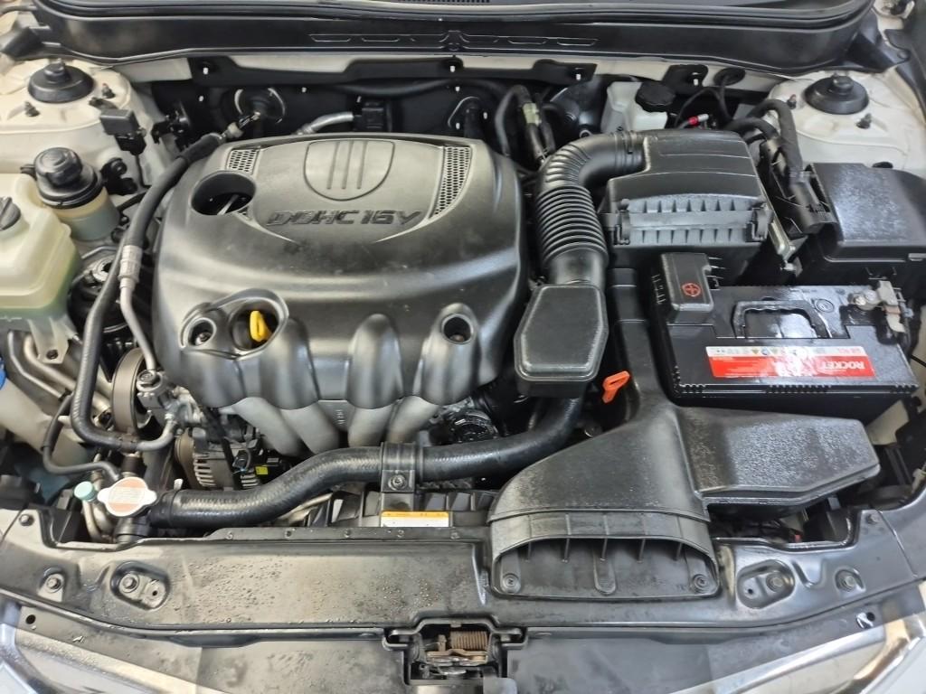 Hyundai Sonata YF Luxury 2.0 LPI 6