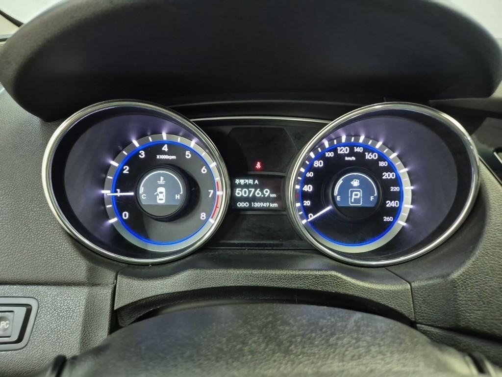 Hyundai Sonata YF Luxury 2.0 LPI 7