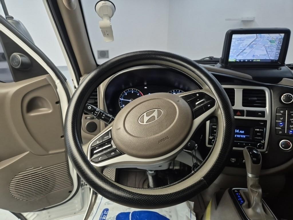 Hyundai Porter II LPG Low Fixed Floor Long Wheelbase Super Cab 9