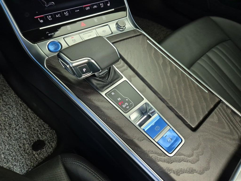 VW/AUDI A6 (5th Generation) 45 TFSI Quattro