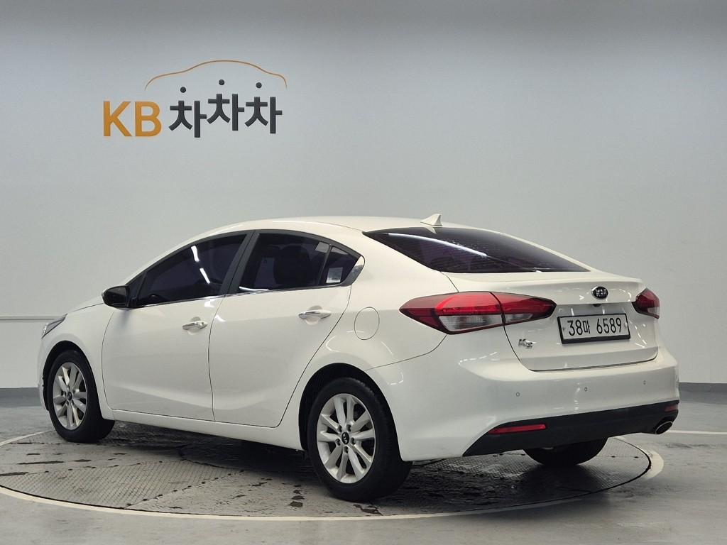 Kia K3 2017 photo 2