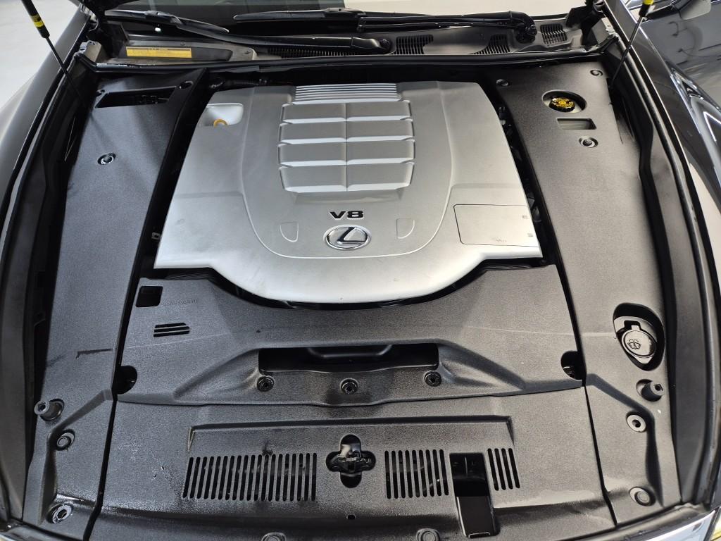 LEXUS LS (4th Generation) 460