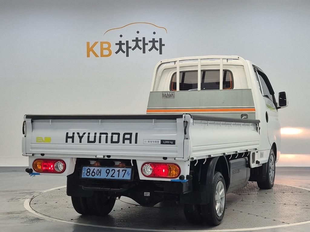 Hyundai Porter II Electric Premium Special Electric Cargo 4