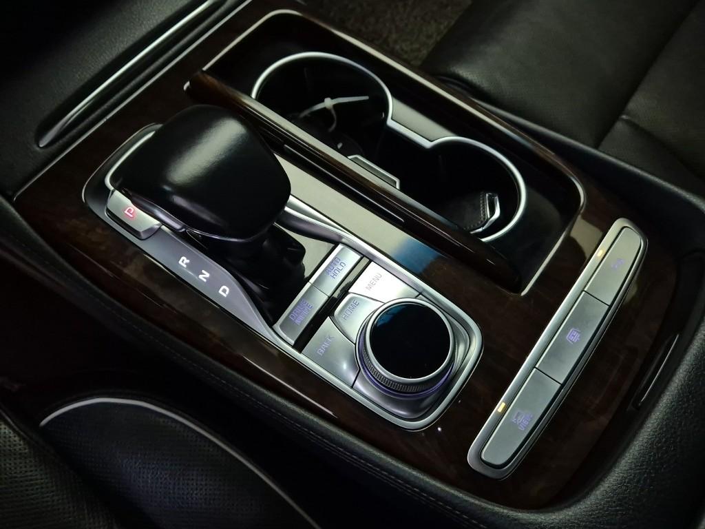 Kia K9 The RJ Platinum Ⅱ Lambda II 3.8 GDI AWD 9