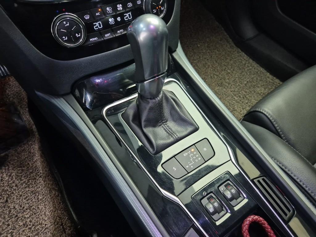 Peugeot 508 Allure 1.6 BlueHDi 9