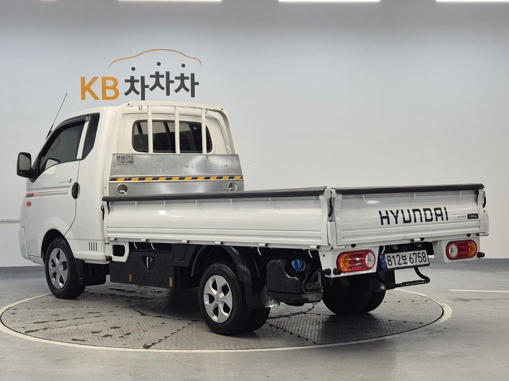 Hyundai Porter II Long Wheelbase Smart Long Wheelbase Super Cab 3