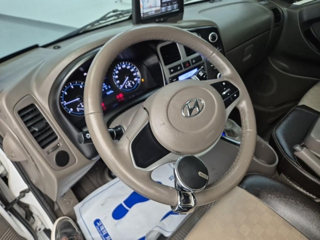 Hyundai Porter II Long Wheelbase Smart Long Wheelbase Super Cab 9