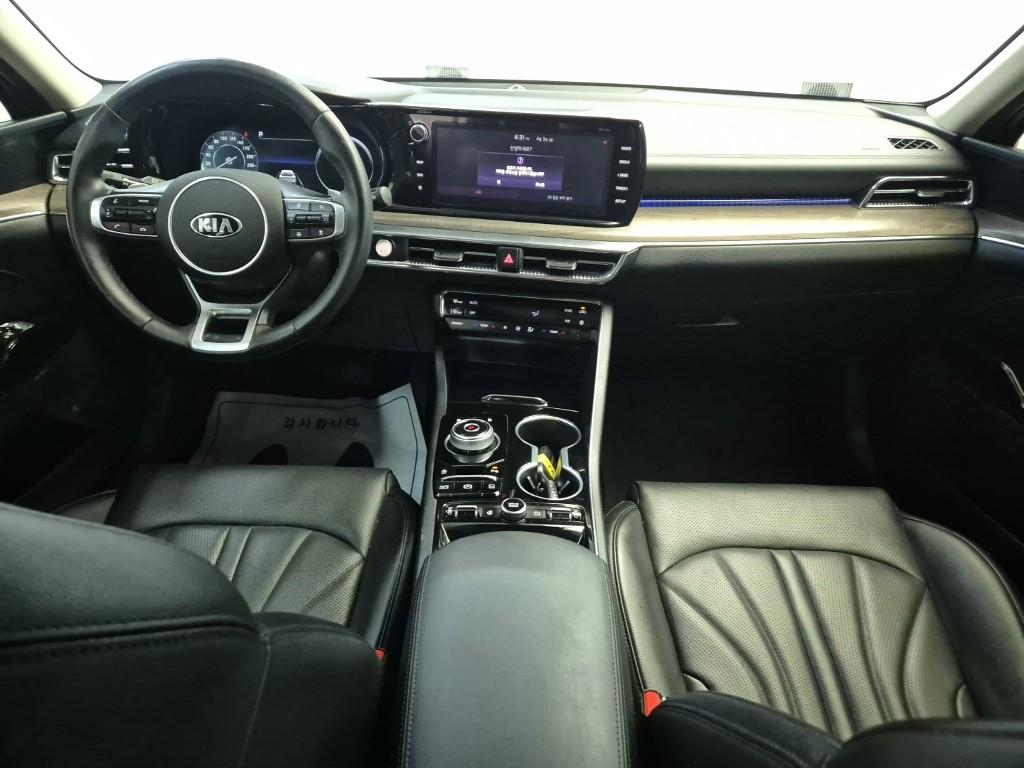 Kia K5 New DL3 Signature 2.0 Gasoline 8