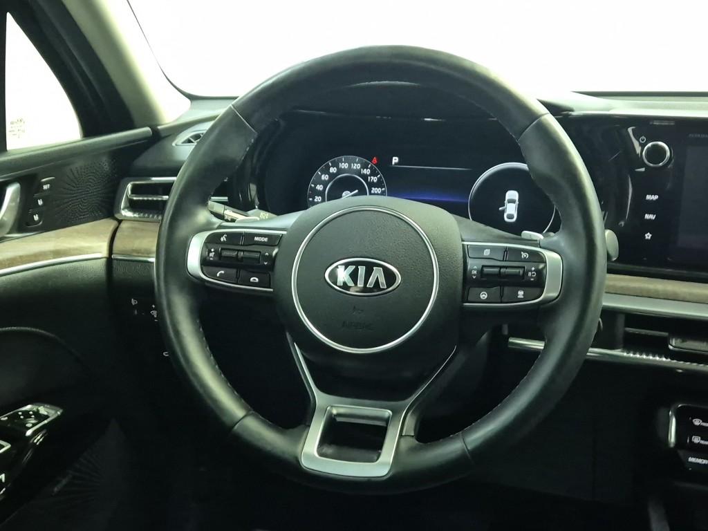 Kia K5 New DL3 Signature 2.0 Gasoline 10
