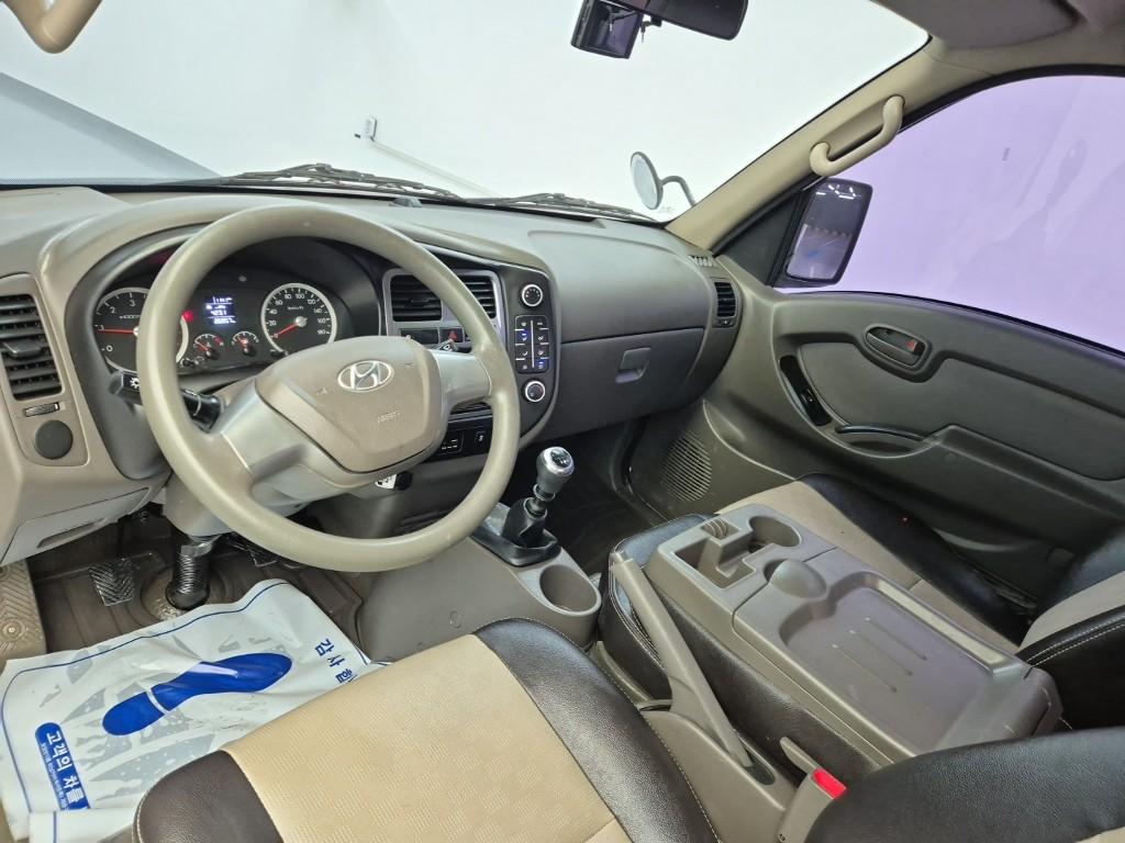 Hyundai Porter II Long Wheelbase Style Long Wheelbase Super Cab 7