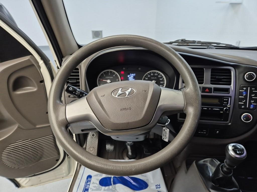 Hyundai Porter II Long Wheelbase Style Long Wheelbase Super Cab 9