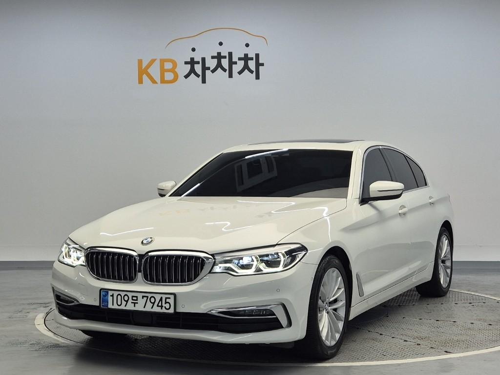 BMW 5 Series Luxury Line Plus 530i Luxury 2