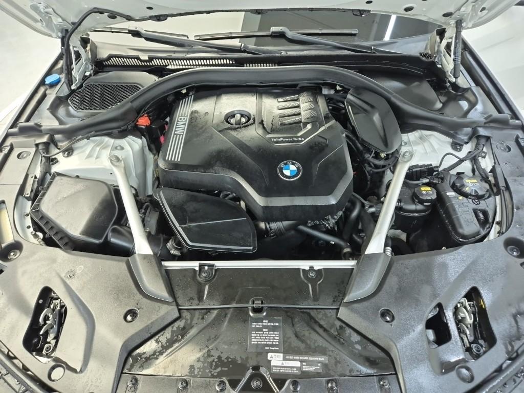 BMW 5 Series Luxury Line Plus 530i Luxury 6