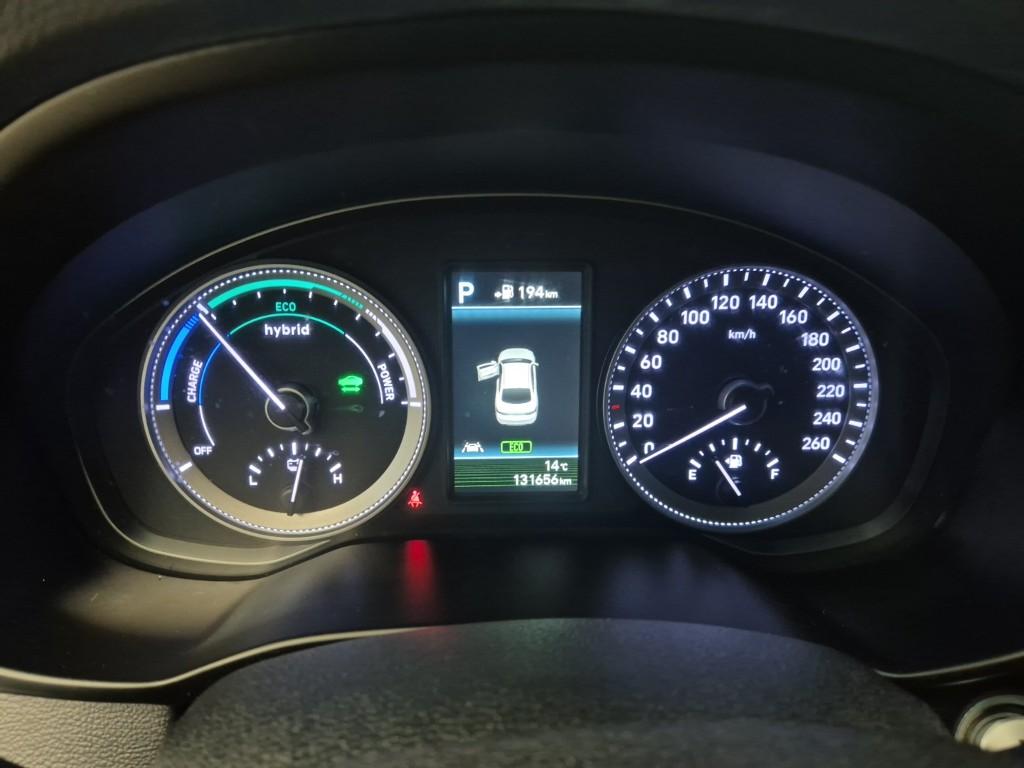 Hyundai Grandeur IG Hybrid Exclusive Special Hybrid 7