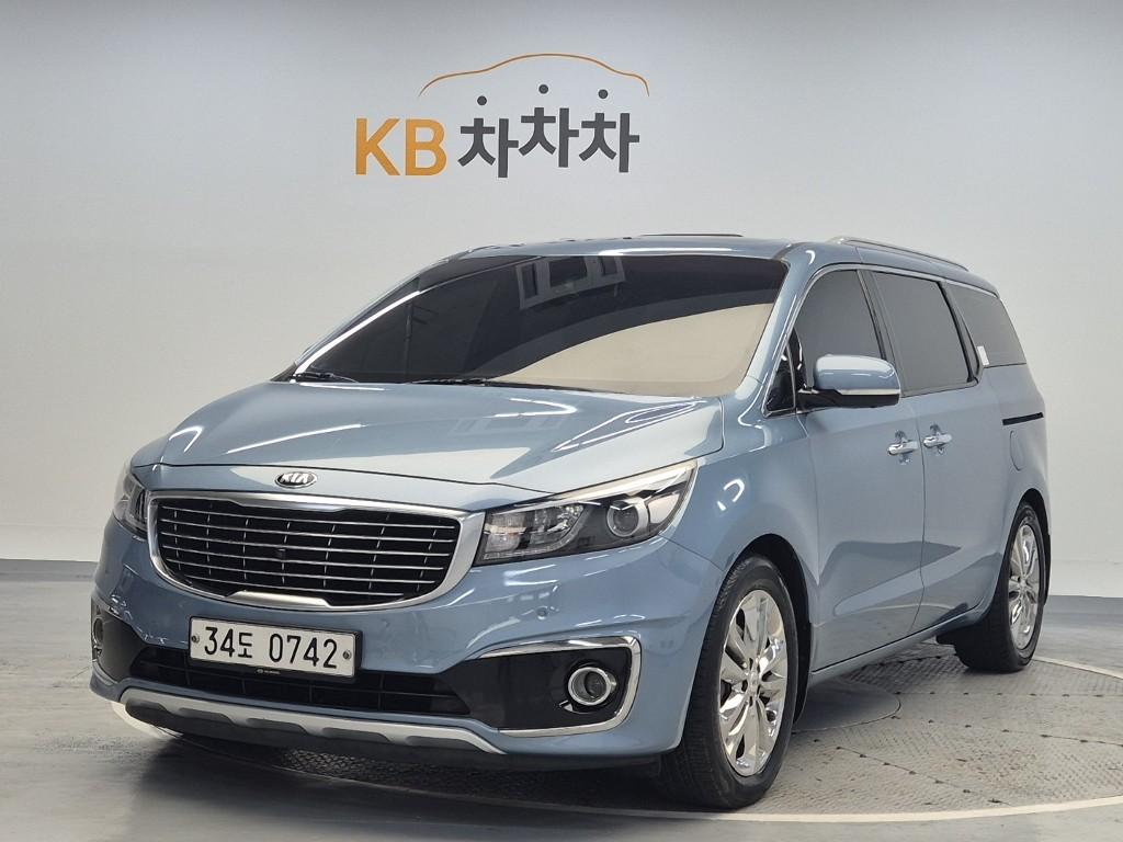 Kia Carnival President V6 Lambda 3.3 Gasoline Limousine 2