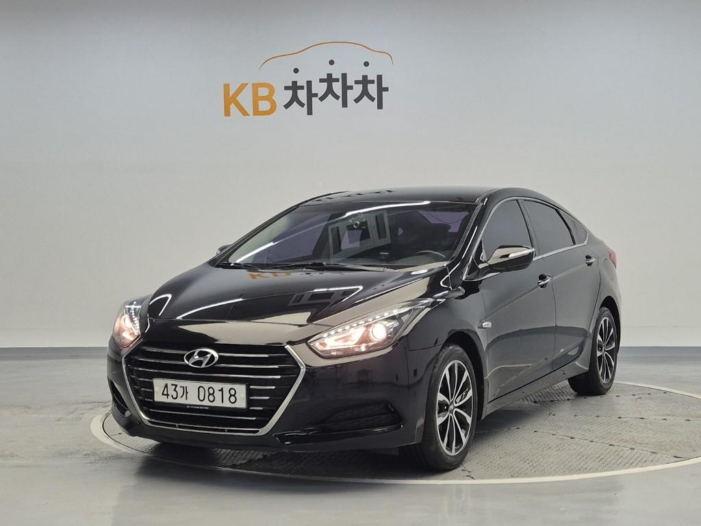 HYUNDAI The New I40 Saloon 2.0 GDI