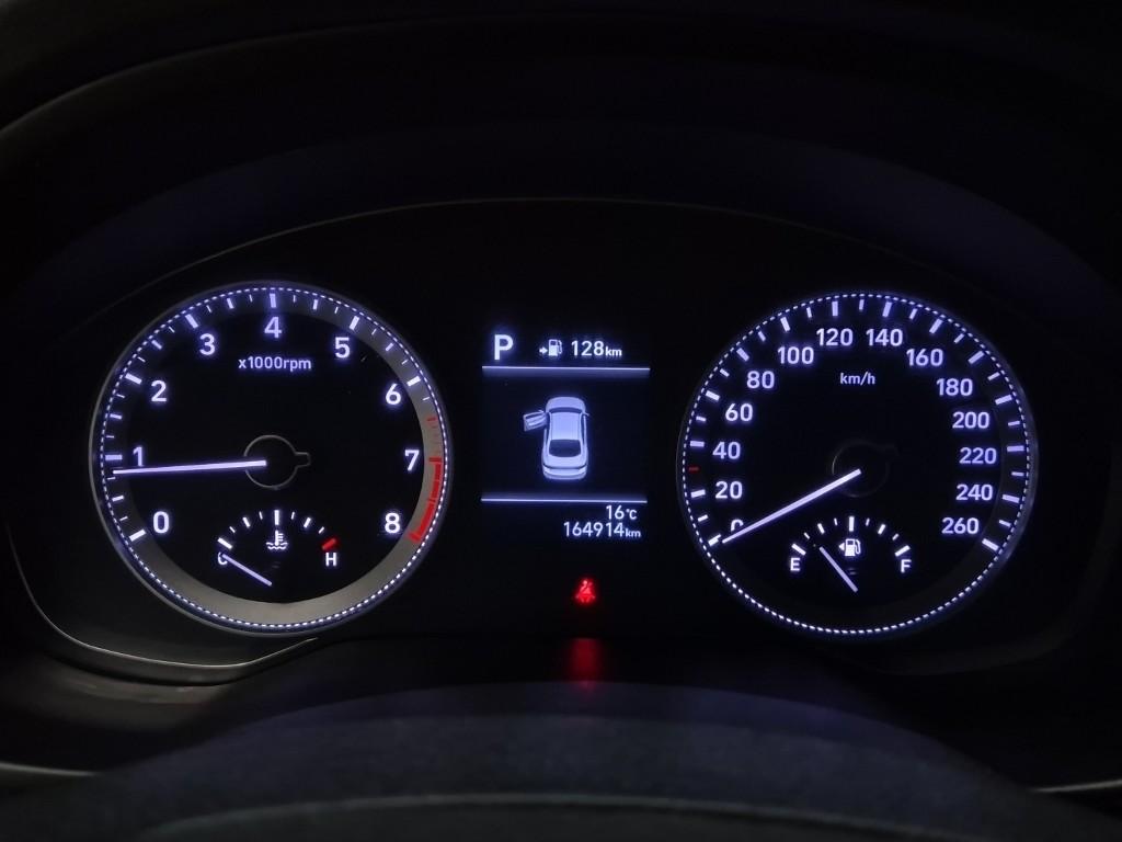 Hyundai Grandeur IG Premium 2.4 GDi 7