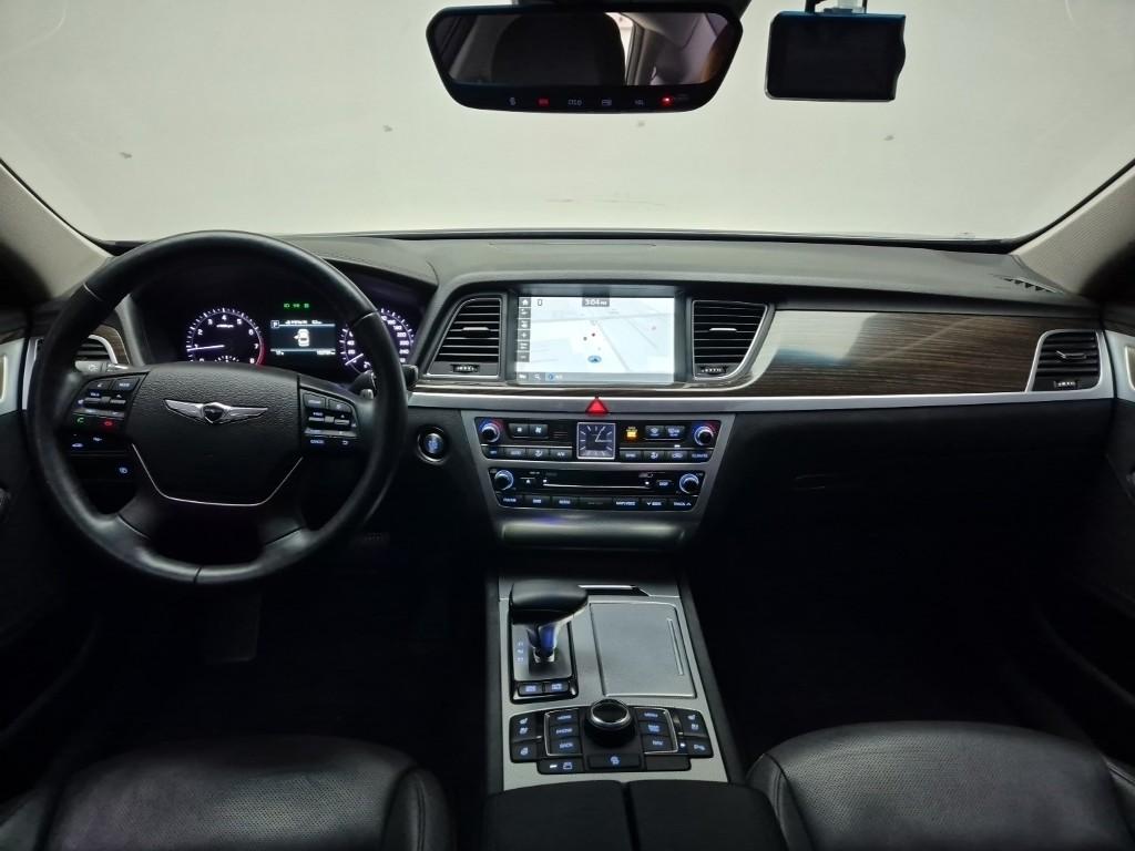 Genesis G80 Premium Luxury 3.3 V6 GDi AWD 8