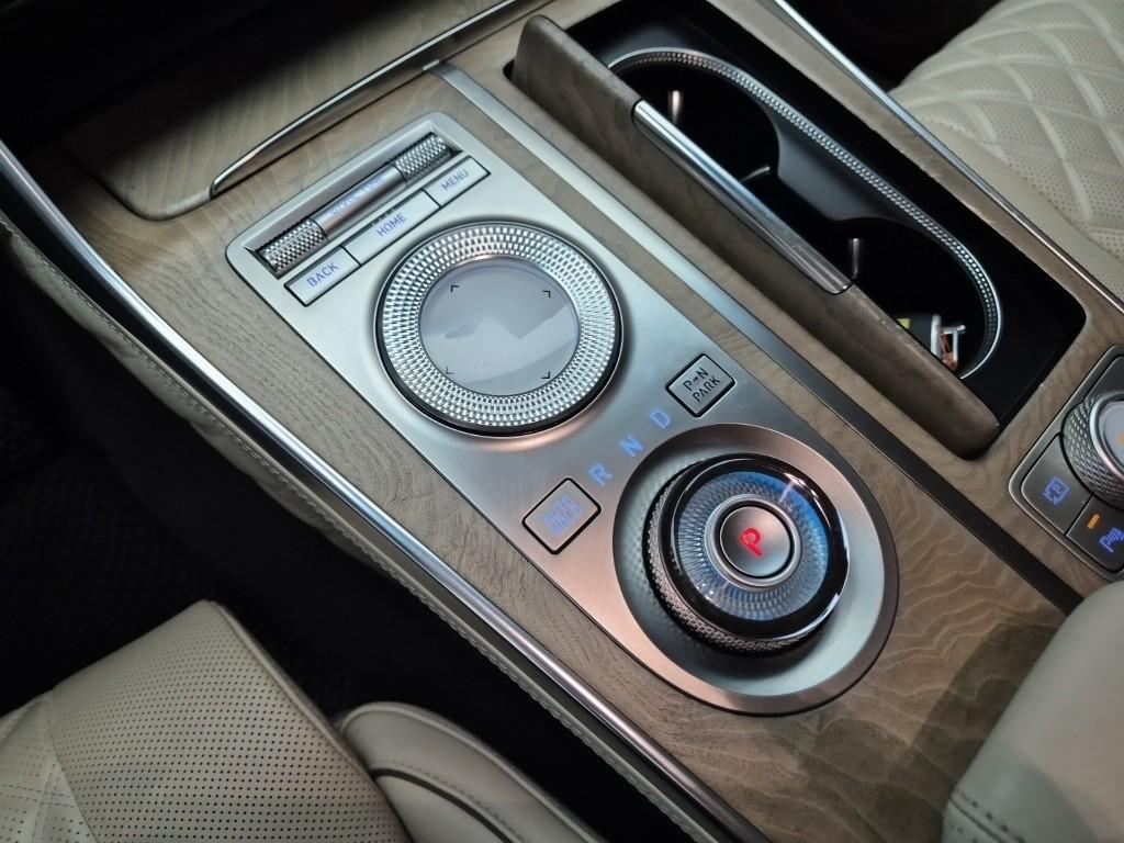 Genesis GV80 Base Type 3.0 Diesel AWD 9