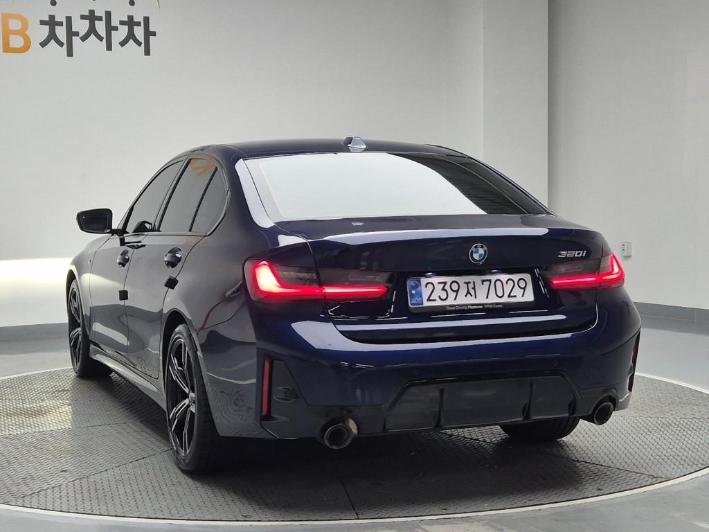 BMW 3 Series M Sport Pack Online Exclusive 320i M Sport Pack 3