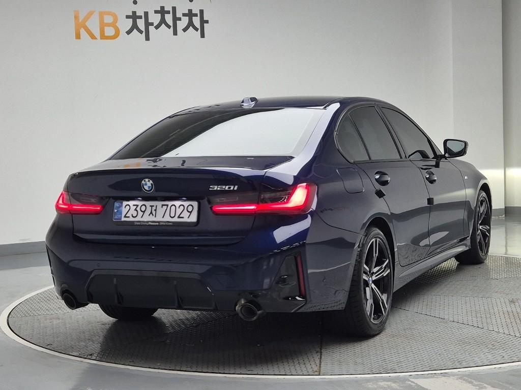 BMW 3 Series M Sport Pack Online Exclusive 320i M Sport Pack 4