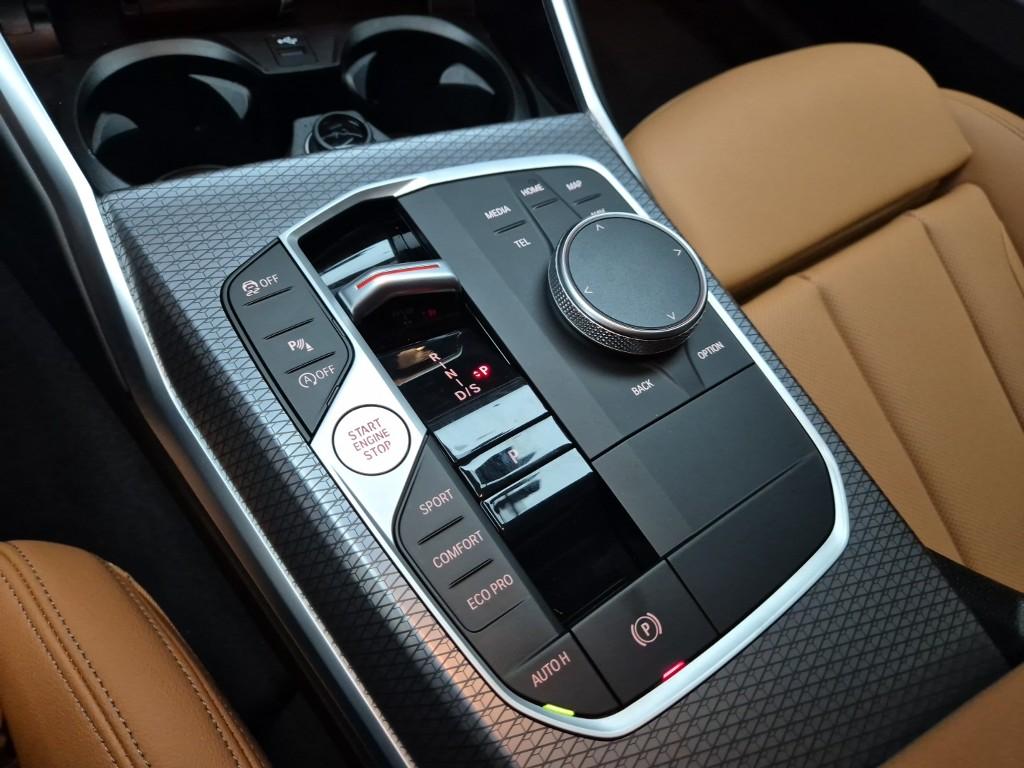 BMW 3 Series M Sport Pack Online Exclusive 320i M Sport Pack 9