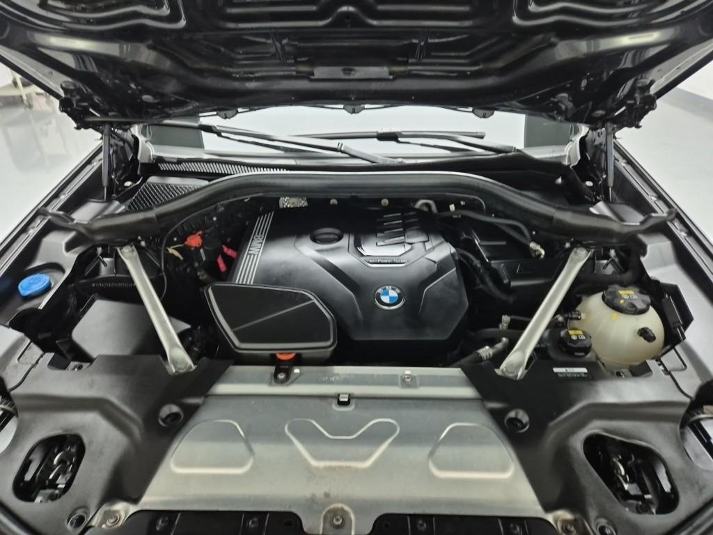 BMW X4 M Sport X xDrive20i 6