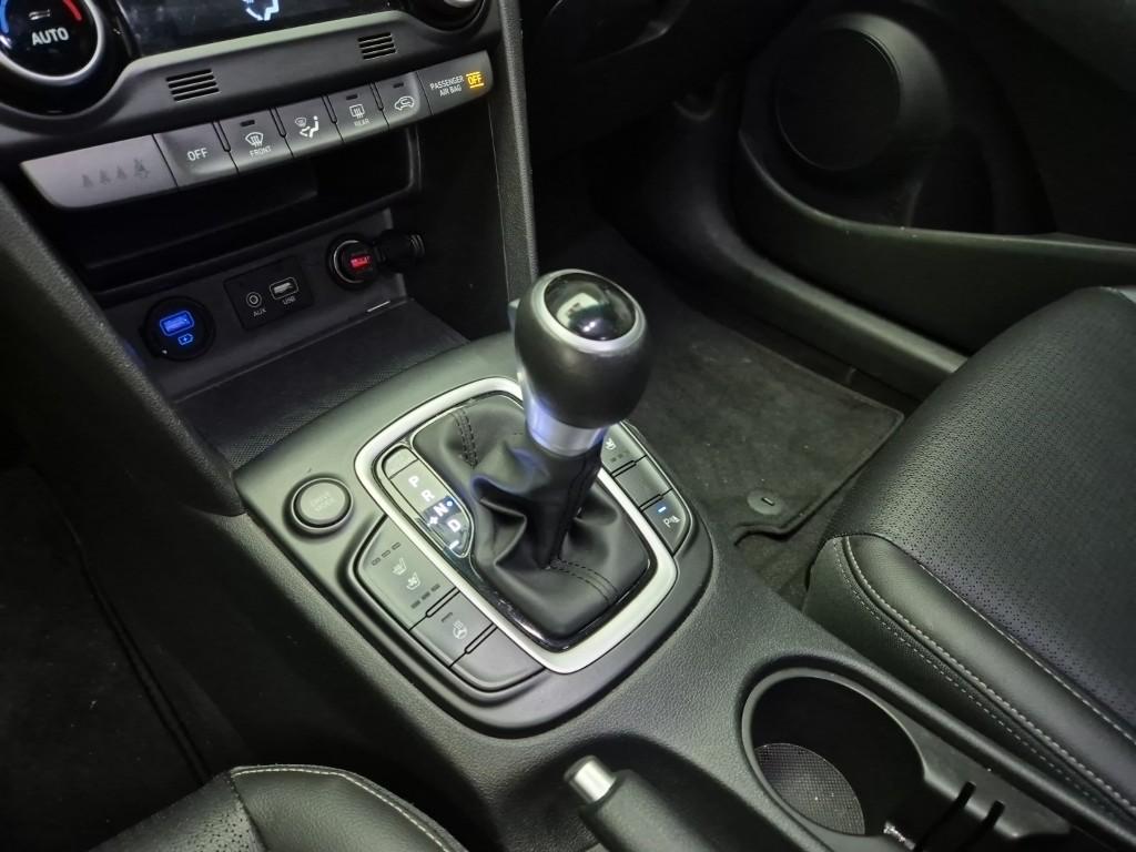 Hyundai Kona Premium Gasoline 1.6 Turbo 4WD 9