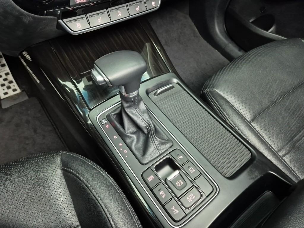 Kia Sorento Prestige No.1 Edition R2.2 E-VGT 4WD 9