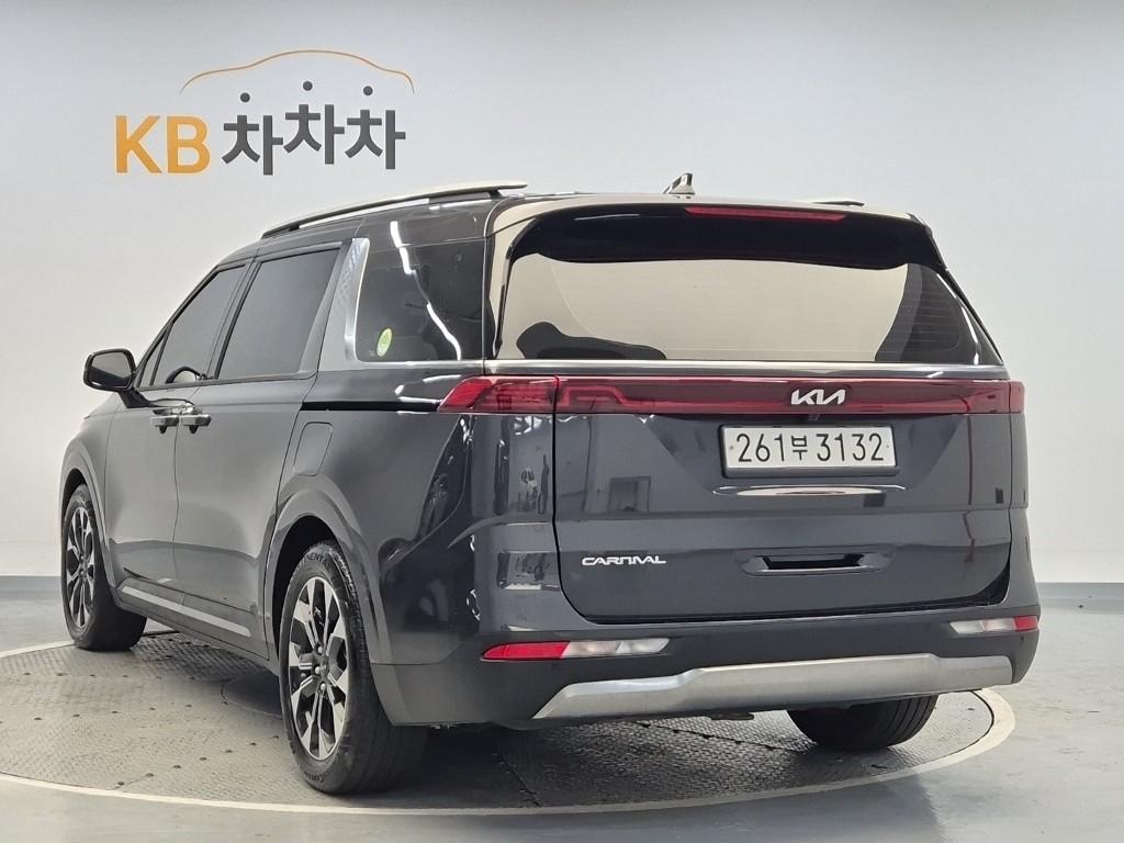 Kia Carnival New KA4 Signature D2.2 Diesel 3