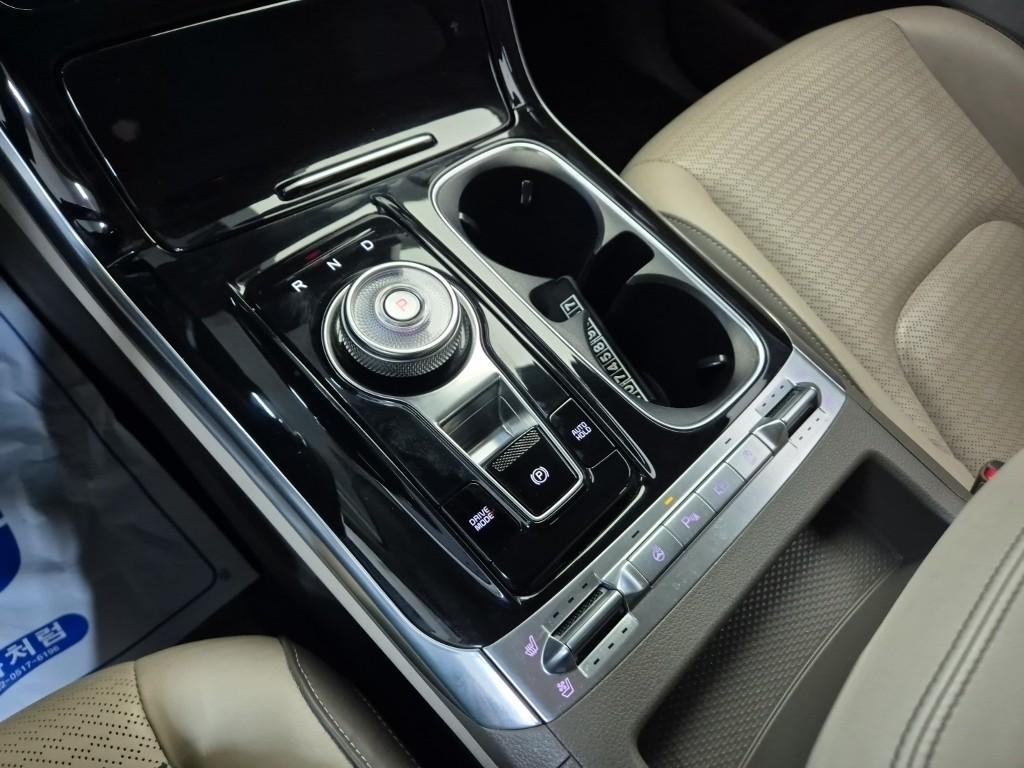 Kia Carnival New KA4 Signature D2.2 Diesel 9