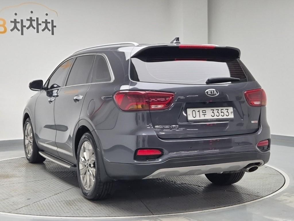 Kia Sorento 2018 photo 2